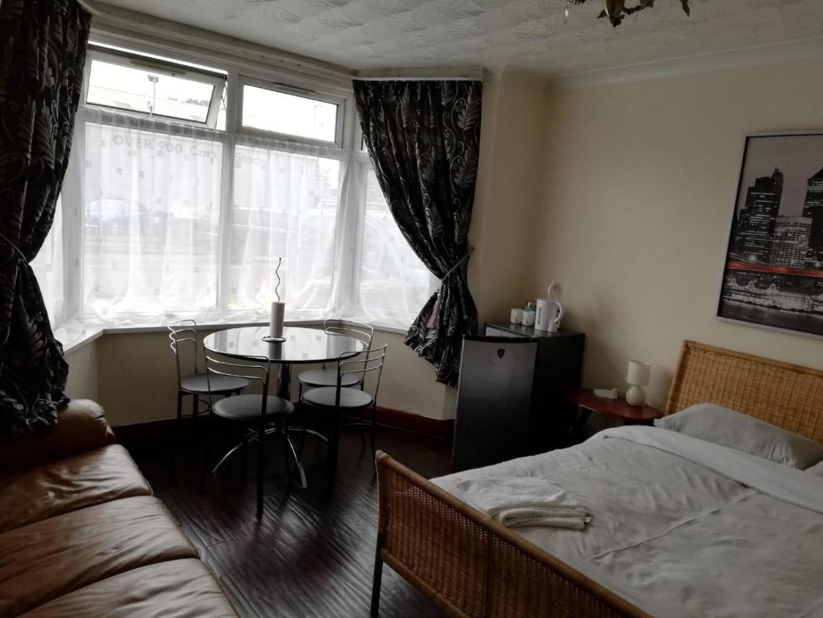 Cozy Guest House 루턴 외부 사진
